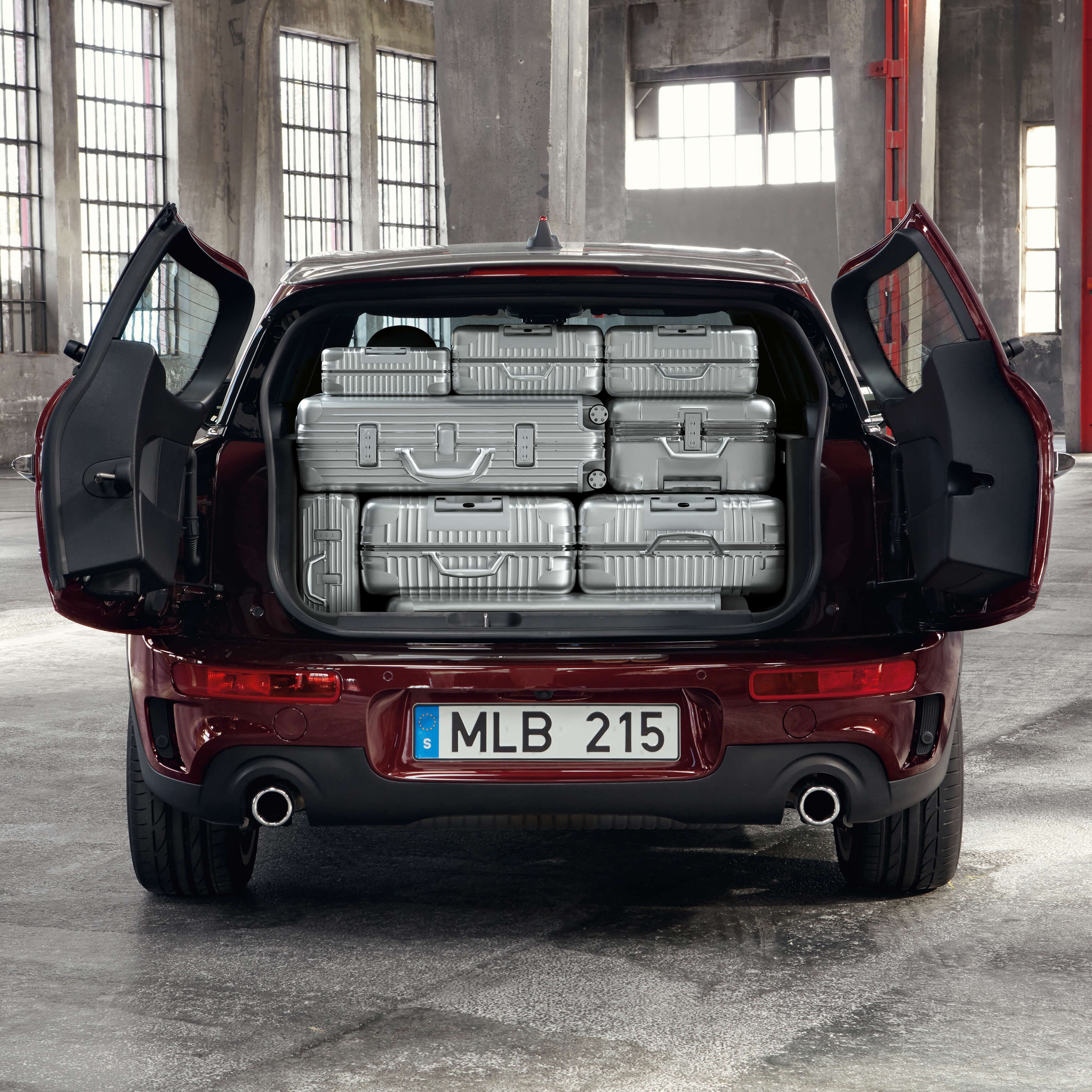 MINI CLUBMAN – נפח תא מטען